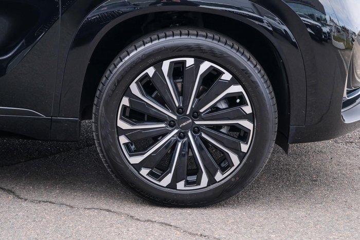 2025 Jaecoo J8 Track