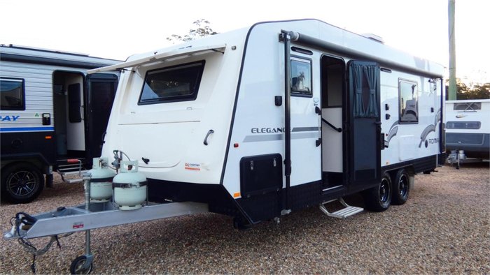 2018 Roma Elegance Slideout