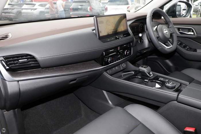 2025 Nissan X-TRAIL Ti