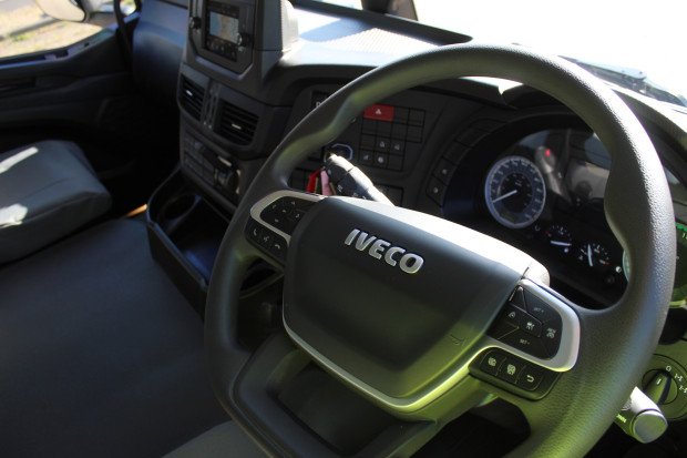 2024 Iveco S-WAY AT 460