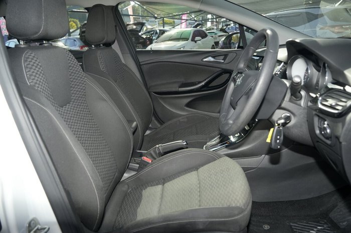 2018 Holden Astra R