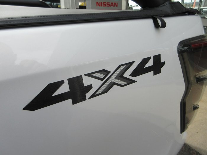 2025 Isuzu D-MAX BLADE
