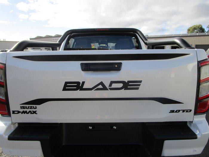 2025 Isuzu D-MAX BLADE