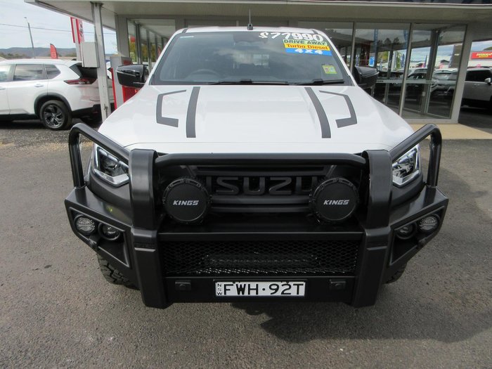 2025 Isuzu D-MAX BLADE