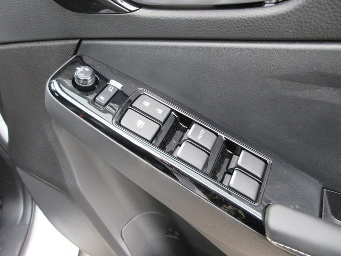 2025 Isuzu D-MAX BLADE