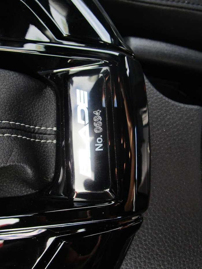 2025 Isuzu D-MAX BLADE