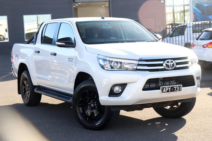 2017 Toyota Hilux SR5 Hi-Rider