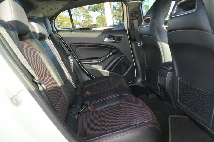 2017 Mercedes-Benz GLA-Class GLA180