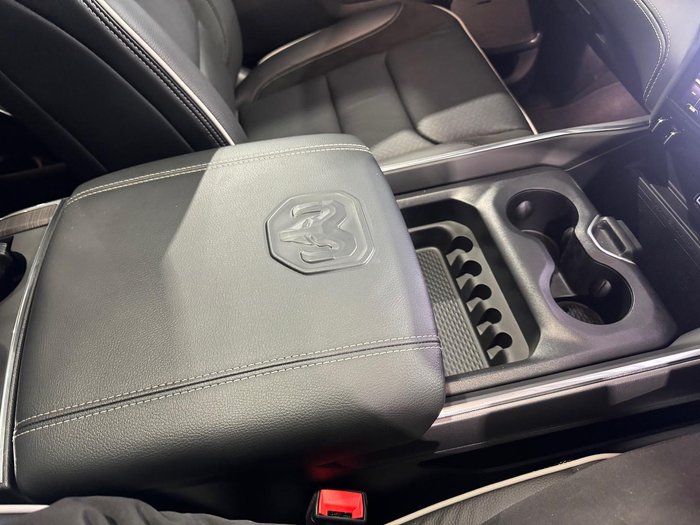 2025 RAM 1500 Laramie Sport Hurricane SO RamBox