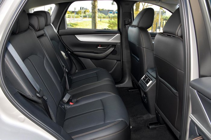 2025 Mazda CX-60 G40e GT