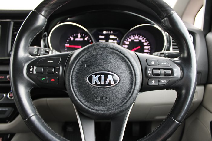 2017 Kia Carnival
