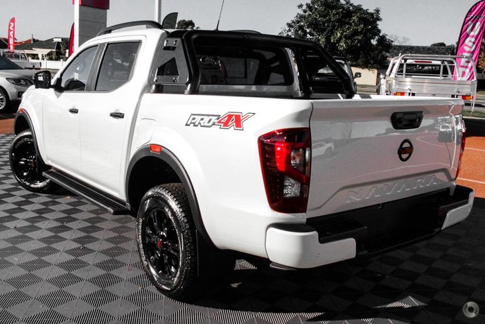 2025 Nissan Navara PRO-4X