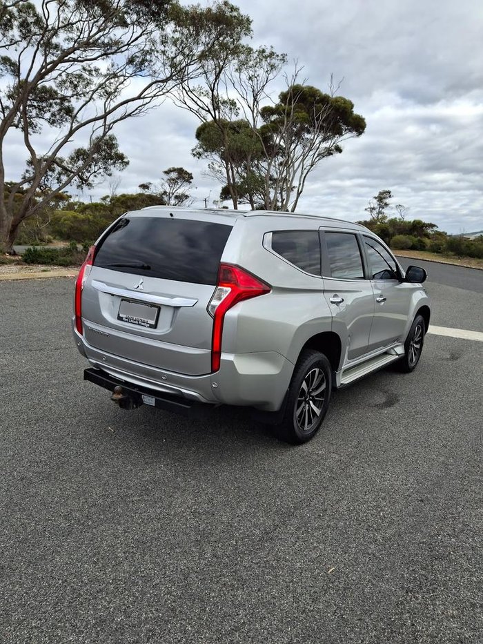 2016 Mitsubishi Pajero Sport GLS