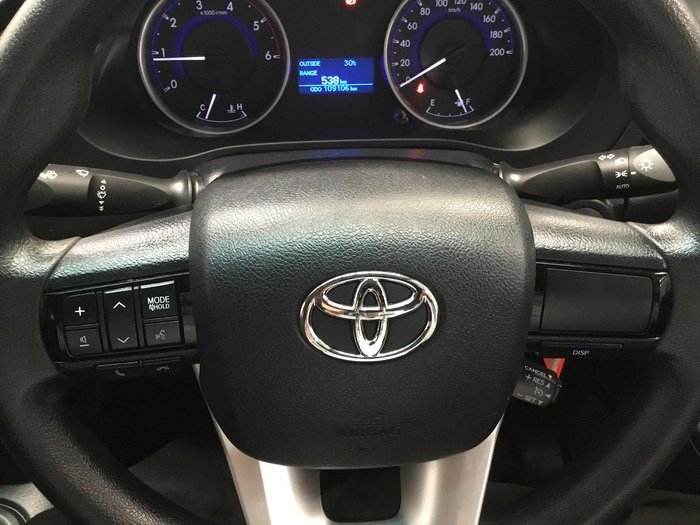 2017 Toyota Hilux SR