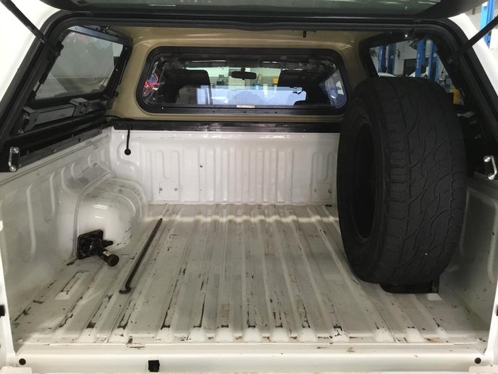 2017 Toyota Hilux SR