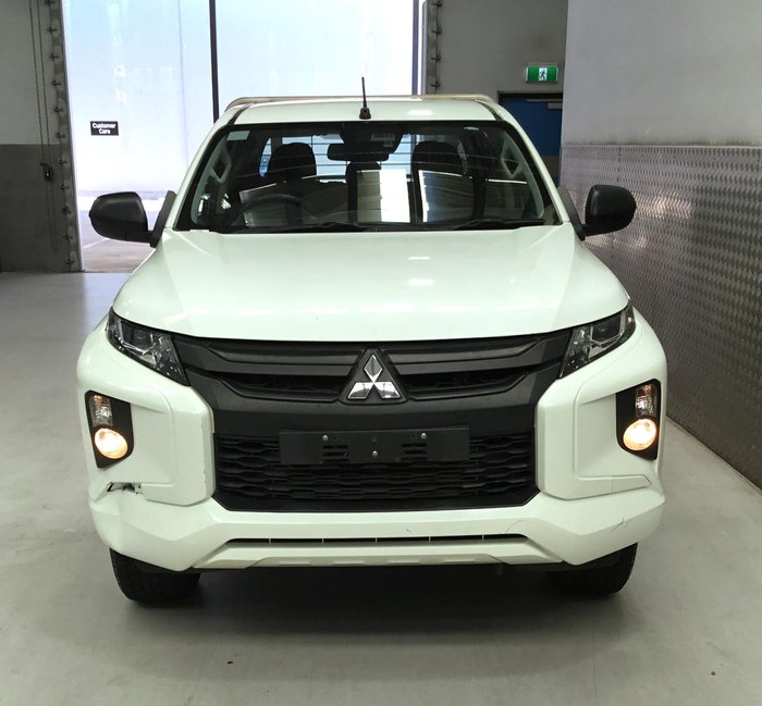 2021 Mitsubishi Triton GLX