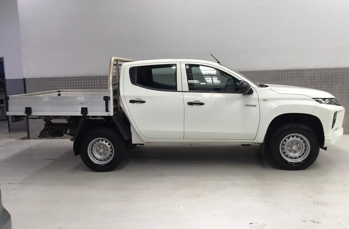 2021 Mitsubishi Triton GLX