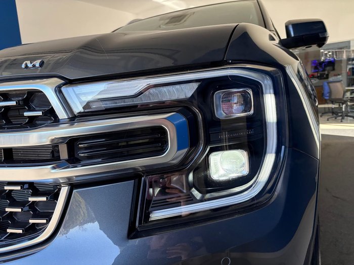 2024 Ford Everest Platinum