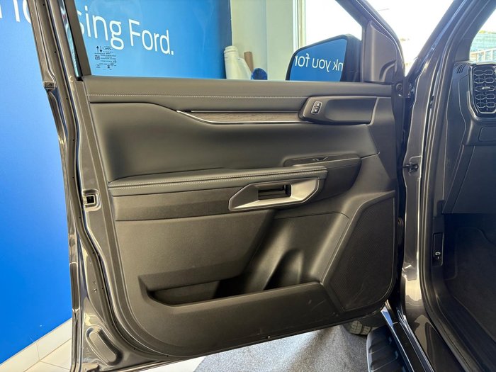 2024 Ford Everest Platinum