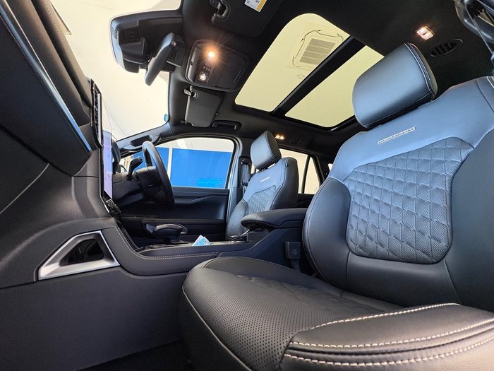 2024 Ford Everest Platinum