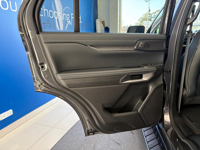 2024 Ford Everest Platinum