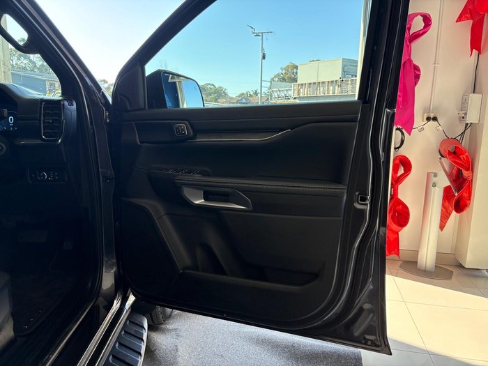 2024 Ford Everest Platinum