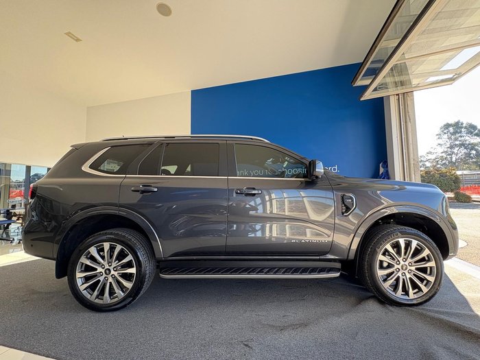 2024 Ford Everest Platinum