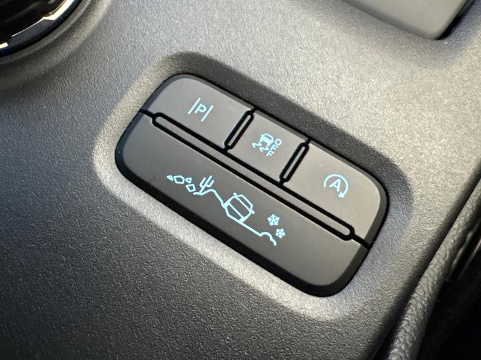 2024 Ford Everest Platinum