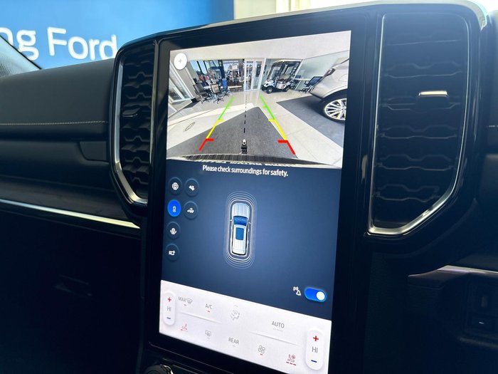 2024 Ford Everest Platinum
