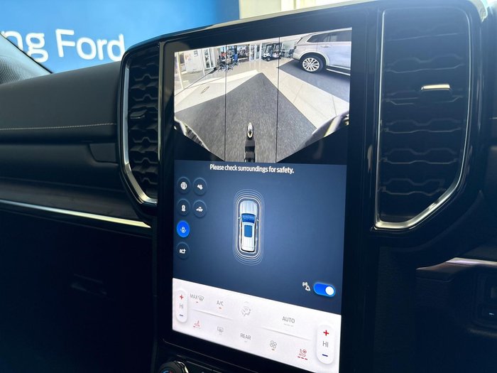 2024 Ford Everest Platinum
