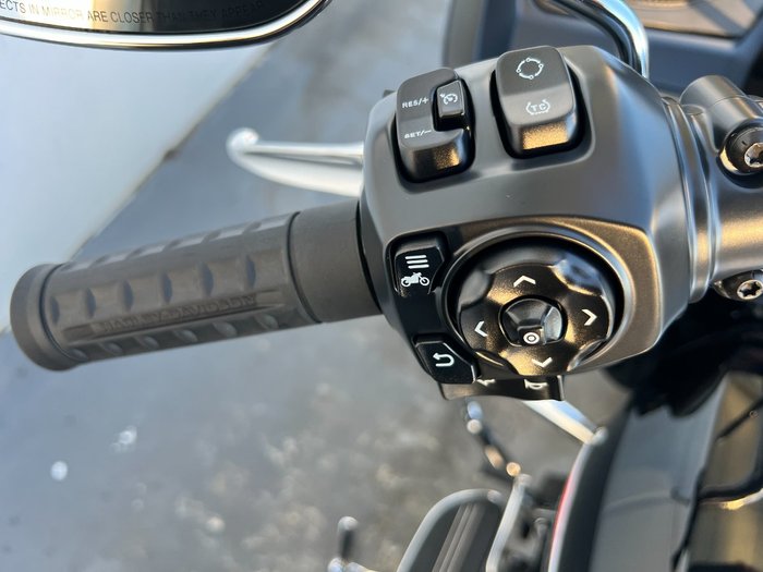 2025 Harley-davidson FLTRX ROAD GLIDE (117) Vivid Black