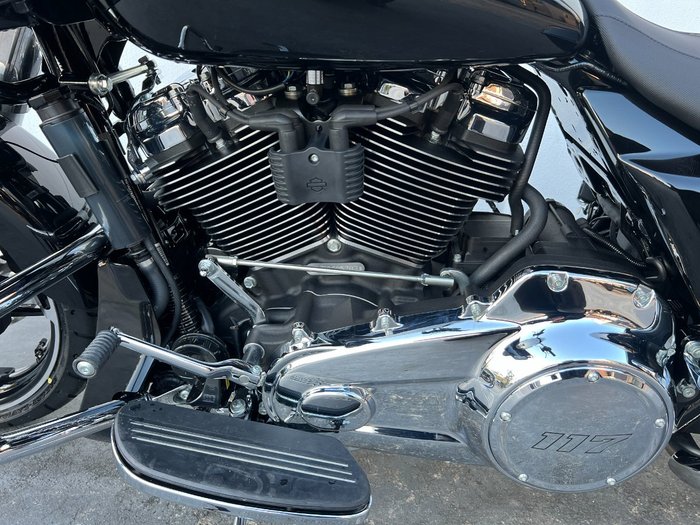 2025 Harley-davidson FLTRX ROAD GLIDE (117) Vivid Black