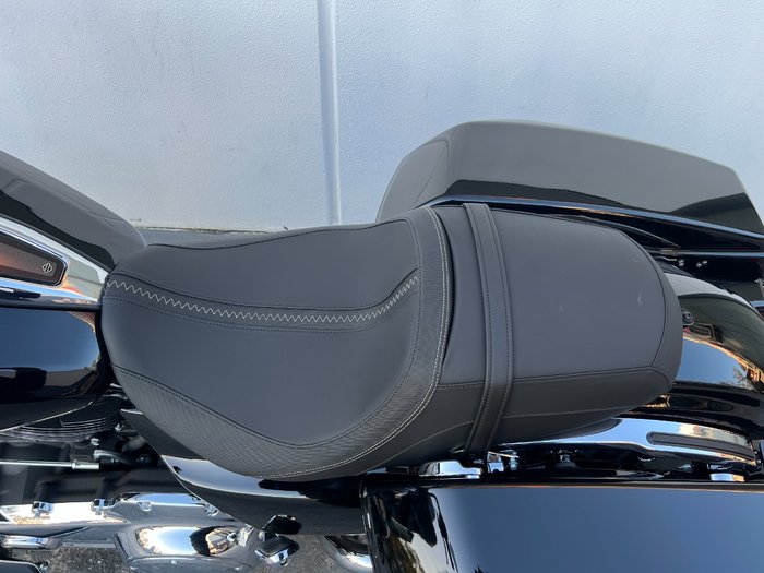 2025 Harley-davidson FLTRX ROAD GLIDE (117) Vivid Black