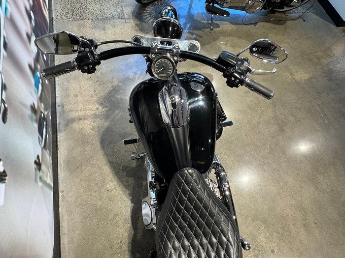 2017 Harley-Davidson Breakout 103 (FXSB) Softail Black