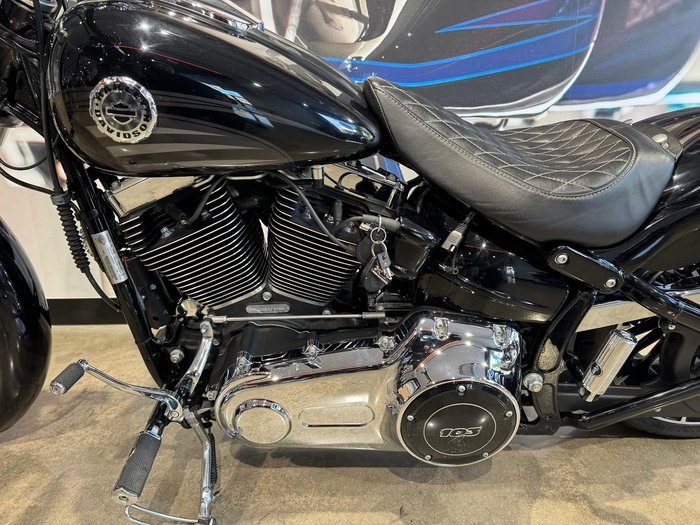 2017 Harley-Davidson Breakout 103 (FXSB) Softail Black