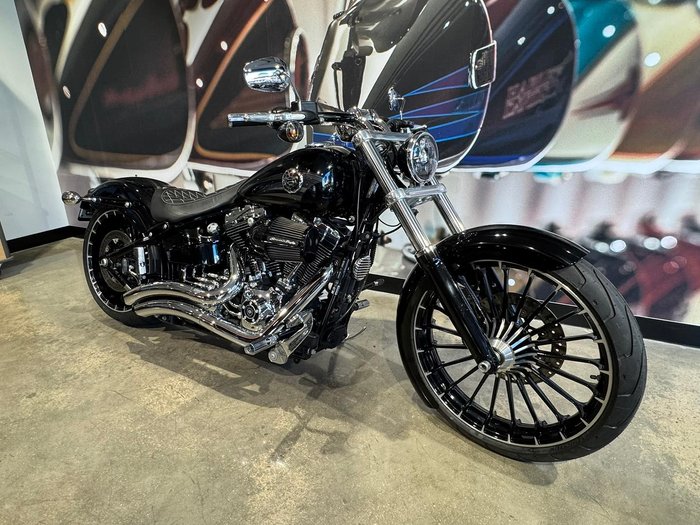 2017 Harley-Davidson Breakout 103 (FXSB) Softail Black