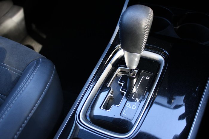 2020 Mitsubishi Outlander LS