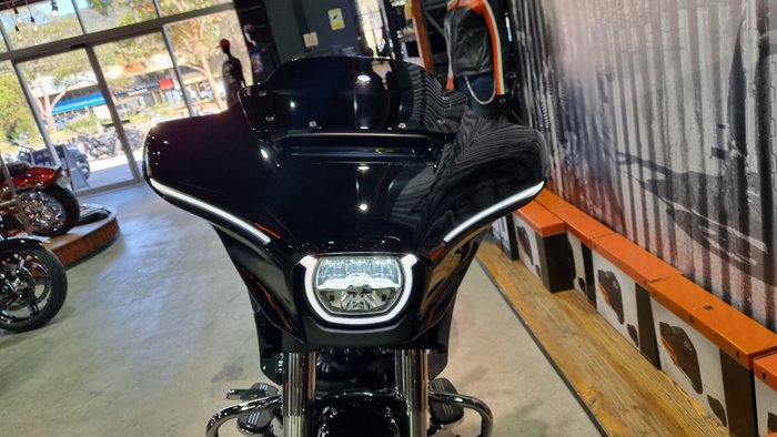 2025 Harley-davidson FLHX STREET GLIDE (117) Vivid Black