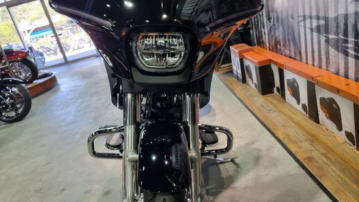 2025 Harley-davidson FLHX STREET GLIDE (117) Vivid Black