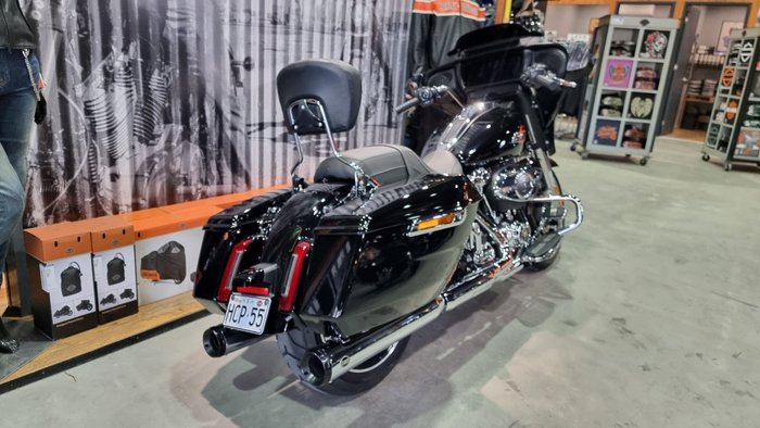 2025 Harley-davidson FLHX STREET GLIDE (117) Vivid Black