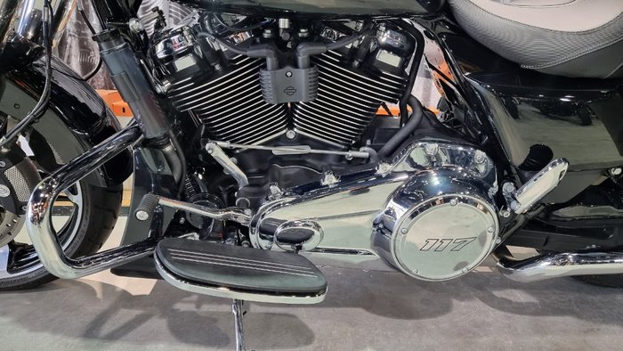 2025 Harley-davidson FLHX STREET GLIDE (117) Vivid Black