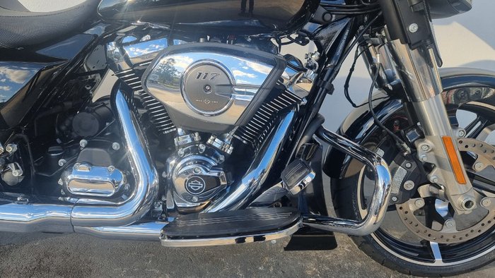 2025 Harley-davidson FLHX STREET GLIDE (117) Vivid Black