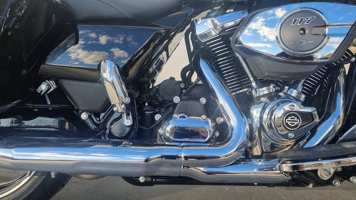 2025 Harley-davidson FLHX STREET GLIDE (117) Vivid Black