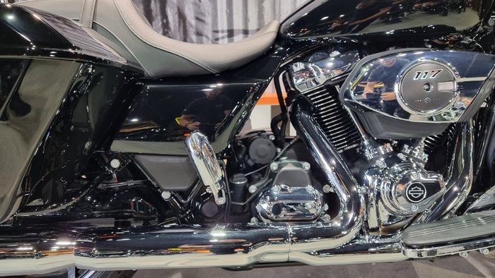 2025 Harley-davidson FLHX STREET GLIDE (117) Vivid Black