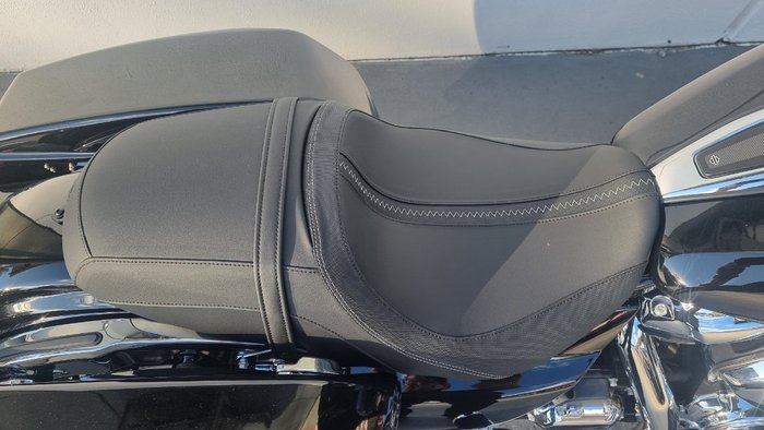 2025 Harley-davidson FLHX STREET GLIDE (117) Vivid Black