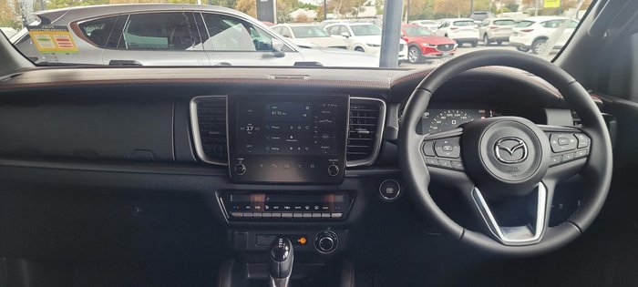 2025 Mazda BT-50 SP