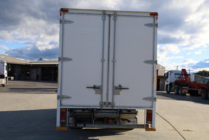 2021 Isuzu N Series NNR 45-150 Pantech White