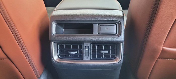 2025 Mazda BT-50 SP