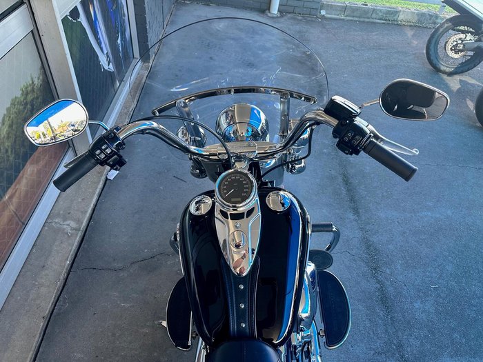 2017 Harley-Davidson Heritage Softail Classic 1690 (FLSTC) Softail Black