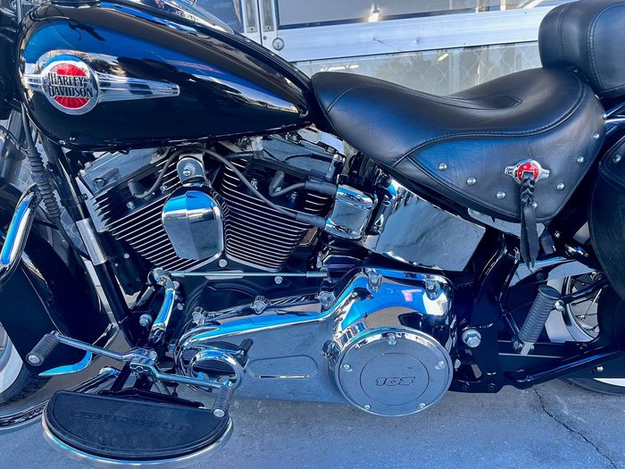 2017 Harley-Davidson Heritage Softail Classic 1690 (FLSTC) Softail Black